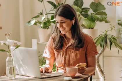 A QNET Distributor updating her personal information in QNET Portal