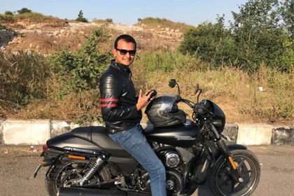 Captian Amit Nighot on his Sports Bike