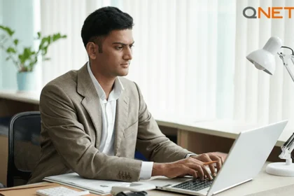 A man stressed at work