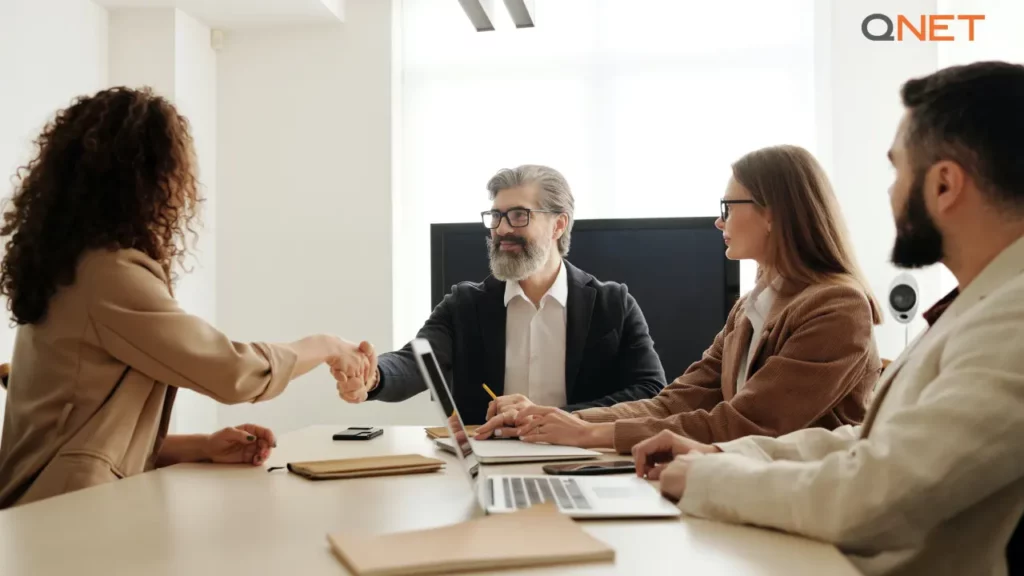 A group of QNET Professionals promoting Direct selling